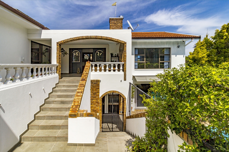 6 Bedroom Property for Sale in La Concorde Western Cape